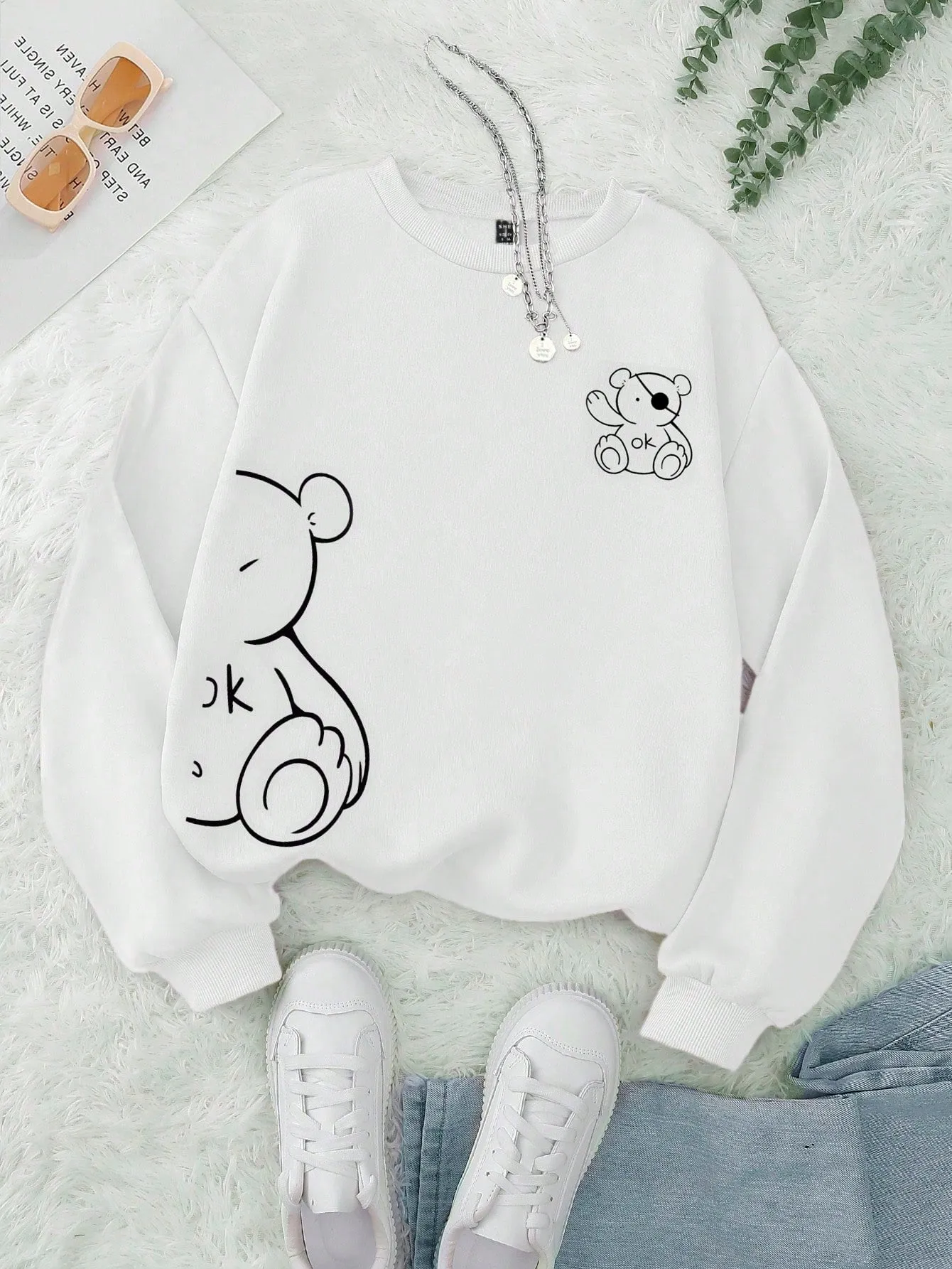 SHEIN EZwear Bear & Letter Graphic Thermal Lined Sweatshirt