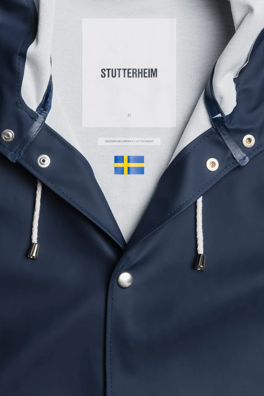 Stutterheim Stockholm Long Print Navy | Buy Stutterheim Stockholm Long Print Navy here | Outnorth