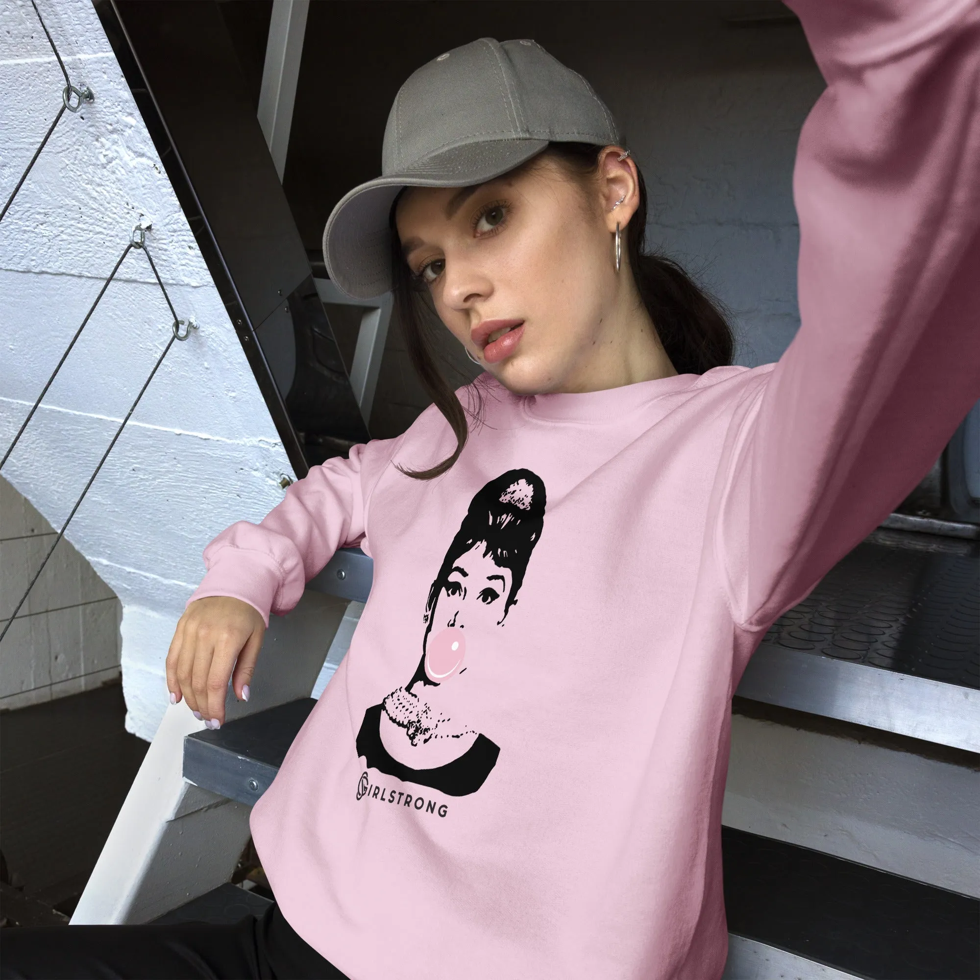 THE ESSENTIAL UNISEX SWEATSHIRT PINK AUDREY HEPBURN