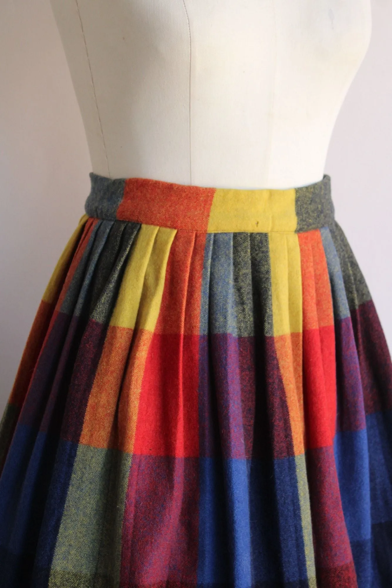 Vintage 1960s Wool Junior House Rainbow Windowpane Check Pleated Skirt